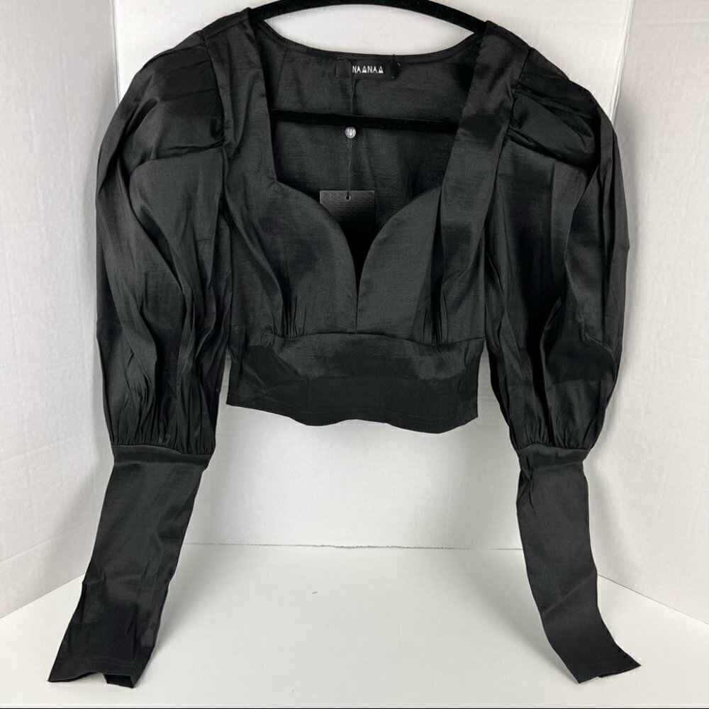Nwt - Asos Design Naanaa Sweetheart Puff Sleeve Crop Top In Black. Size: 4 (Us)
